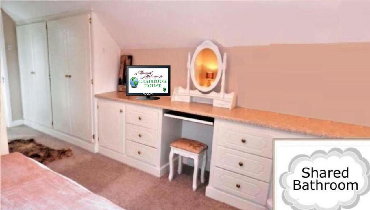 キャッスルメイン Leabrook House Bed & Breakfast エクステリア 写真