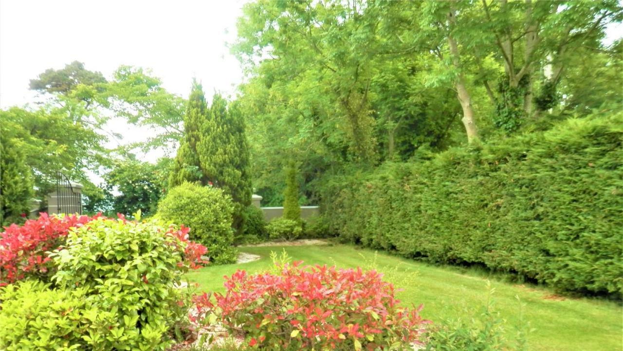 キャッスルメイン Leabrook House Bed & Breakfast エクステリア 写真