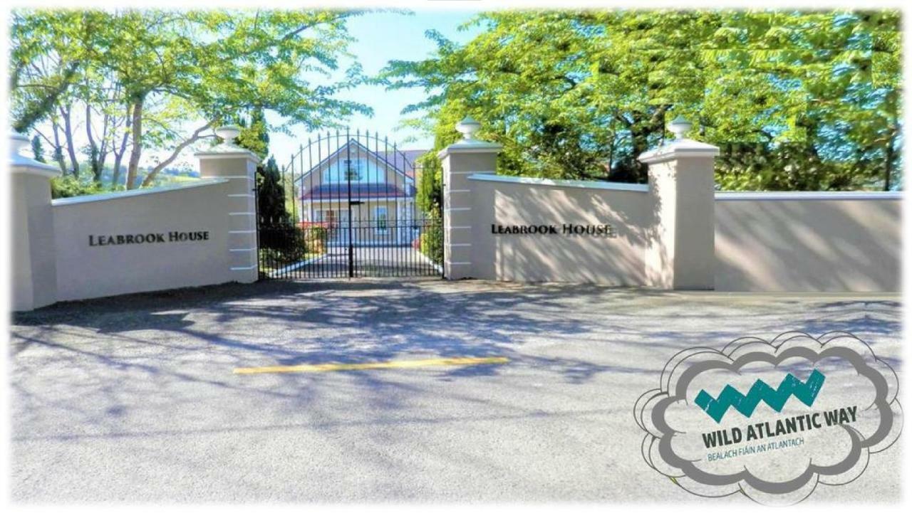 キャッスルメイン Leabrook House Bed & Breakfast エクステリア 写真