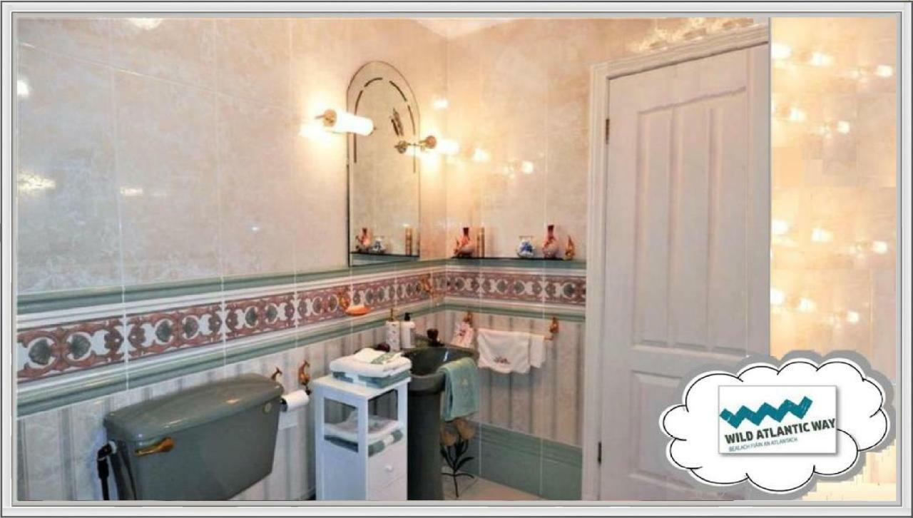 キャッスルメイン Leabrook House Bed & Breakfast エクステリア 写真